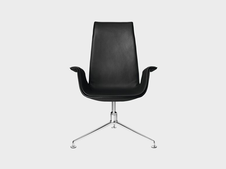Design Original Walter Koll Schalensessel mit Tulpenform aus schwarzem Leder und Aluminium Füßen
